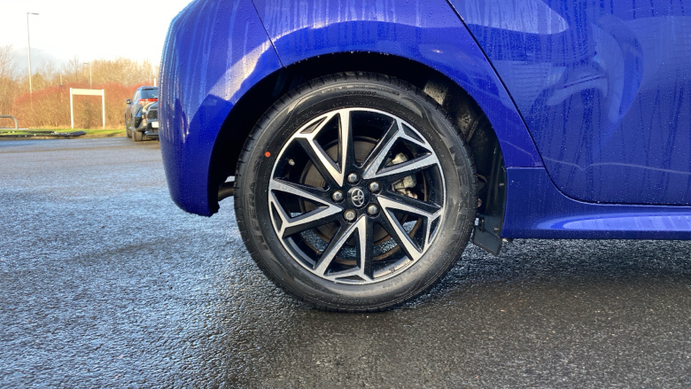 Toyota Yaris 1.5 Hybrid Design 5dr CVT Hybrid Hatchback